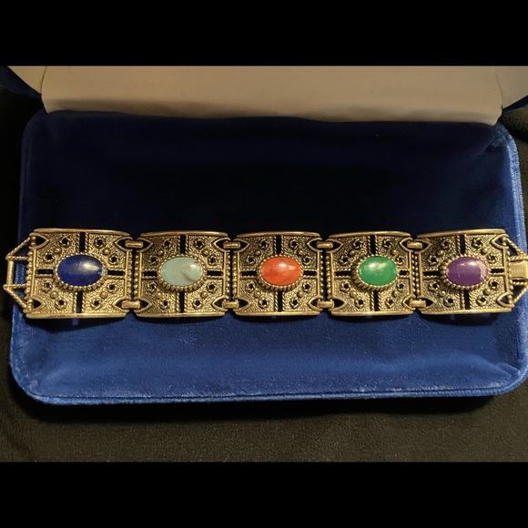 Jewelry - Amazing gemstone bracelet made in India